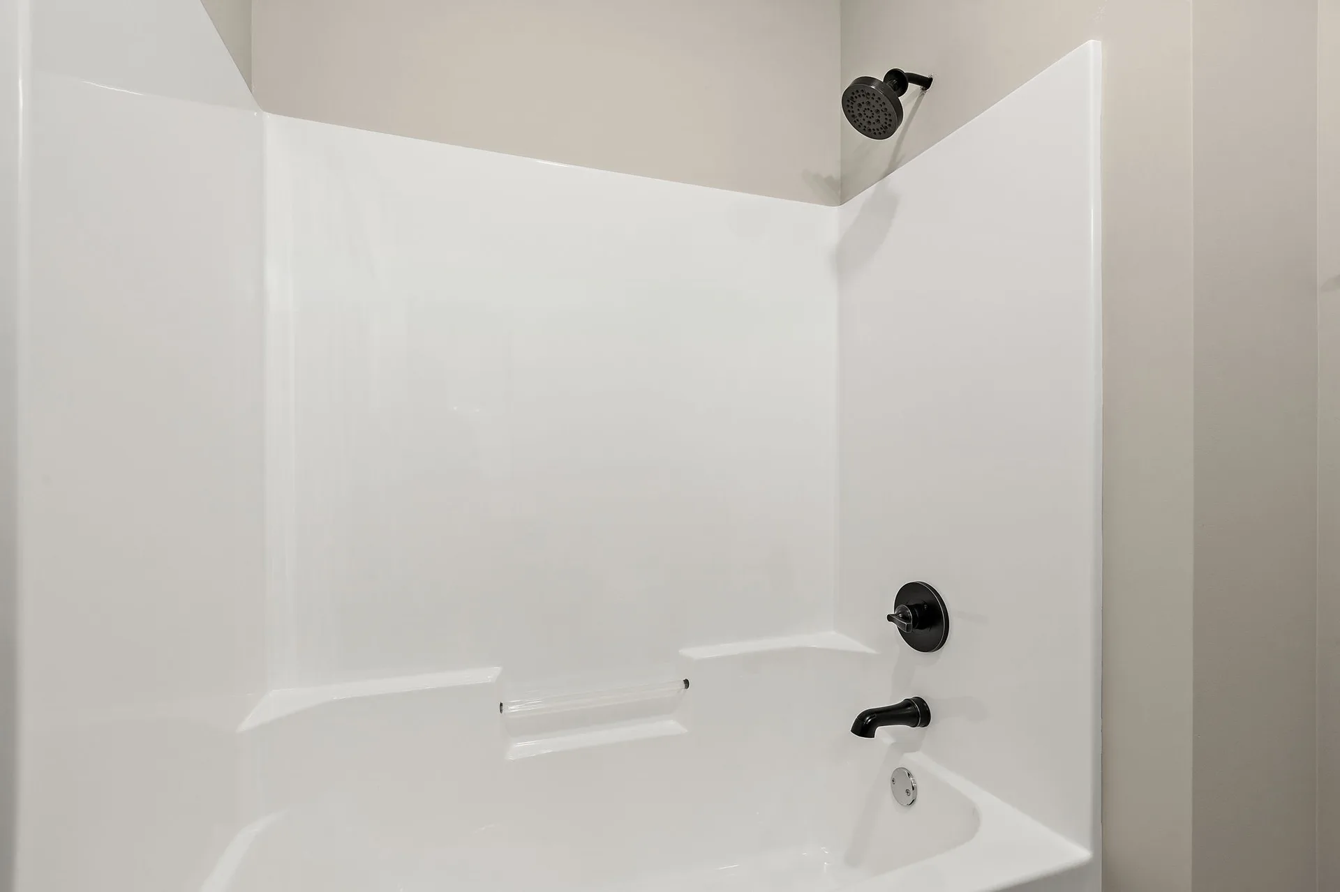 1043 Legend Lane photo 28