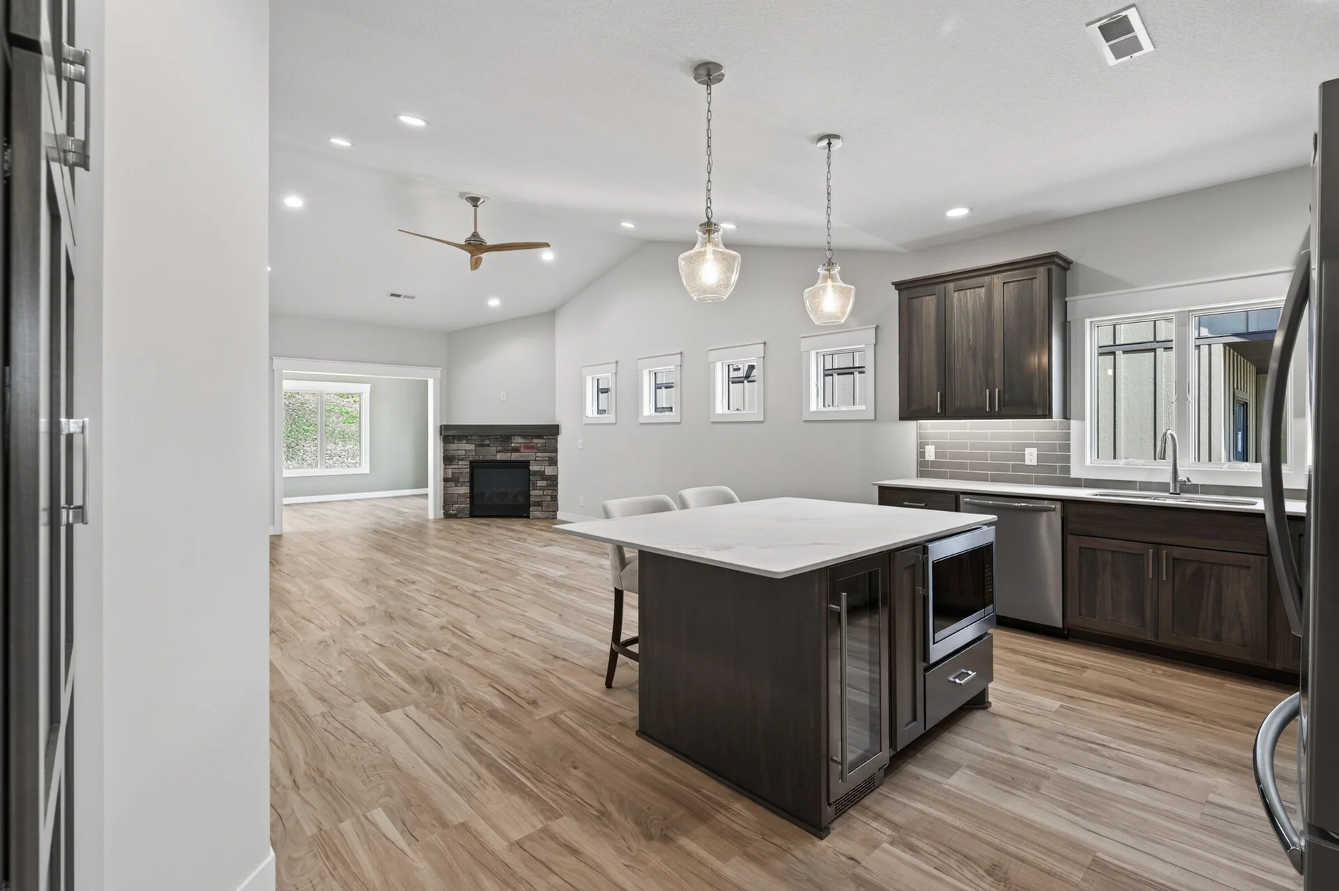 1092 Legend Lane photo 7
