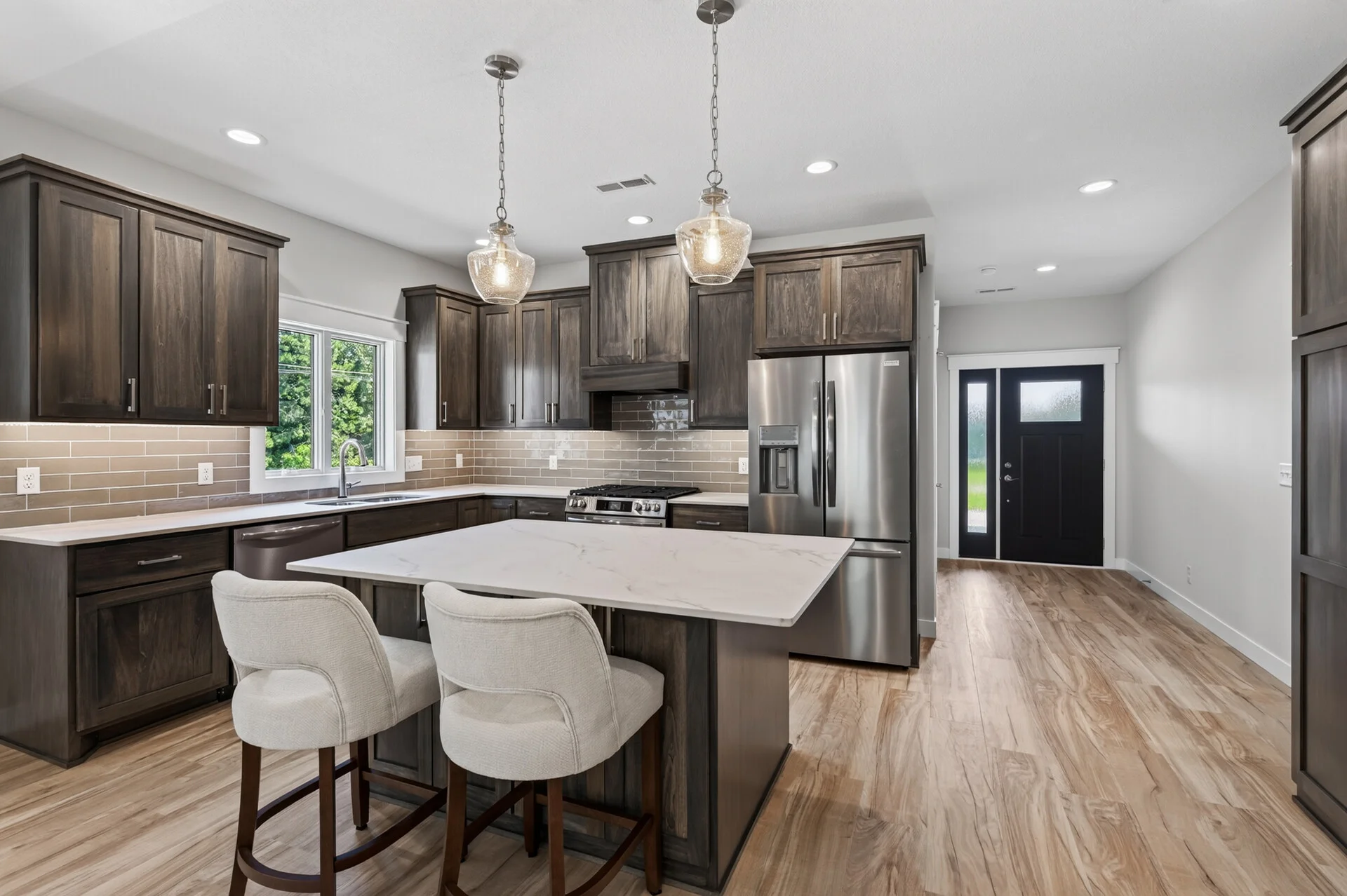 1092 Legend Lane photo 8