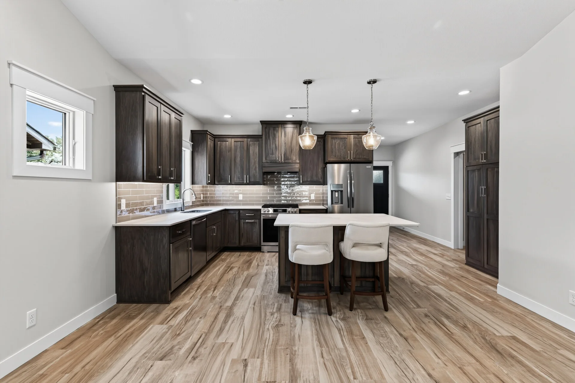 1092 Legend Lane photo 9