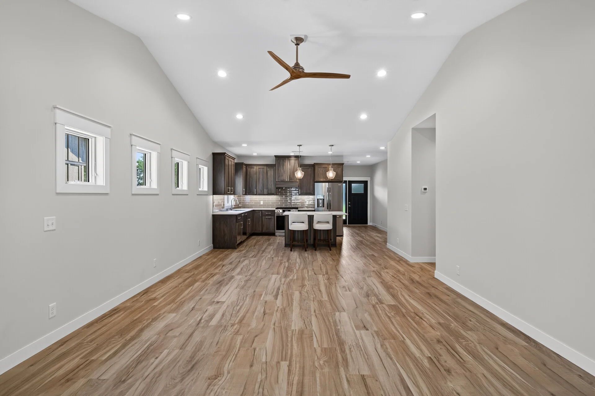 1092 Legend Lane photo 15