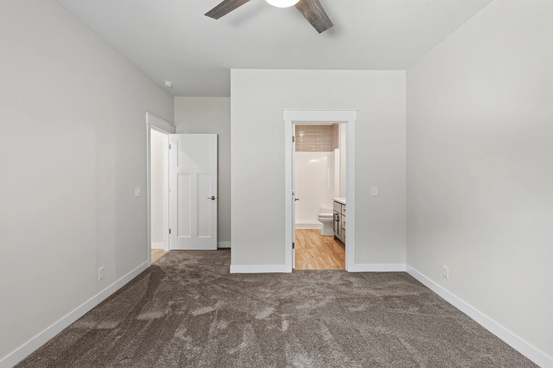 1092 Legend Lane photo 19