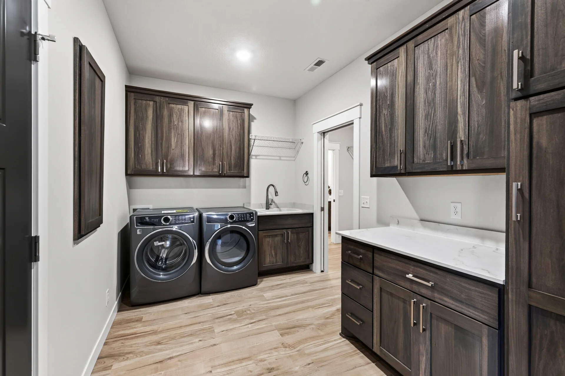 1092 Legend Lane photo 26