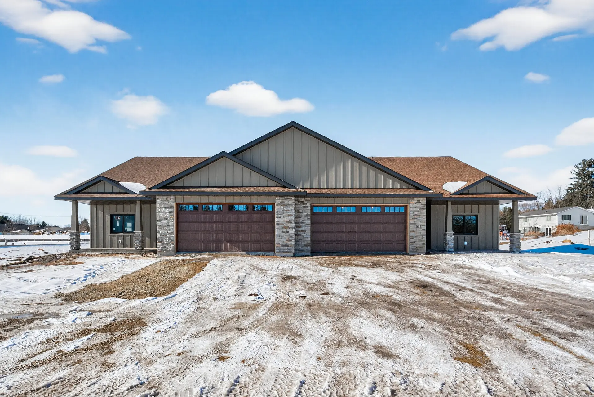 1065 Legend Lane photo 7