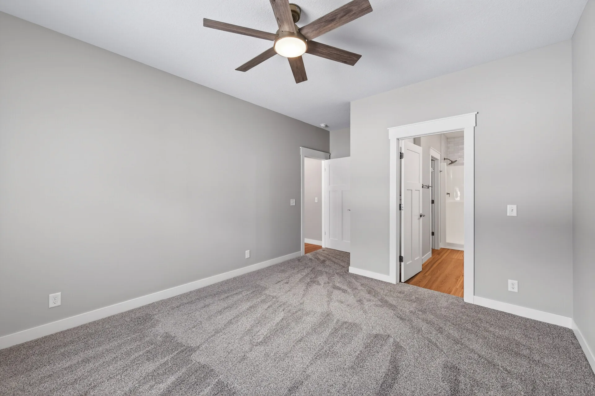 1065 Legend Lane photo 31