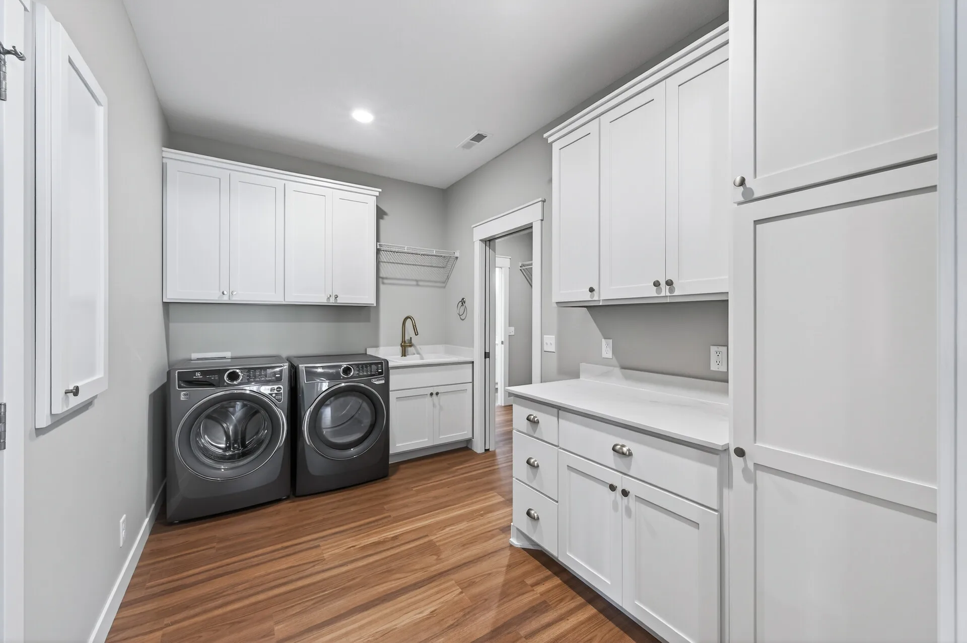 1065 Legend Lane photo 37