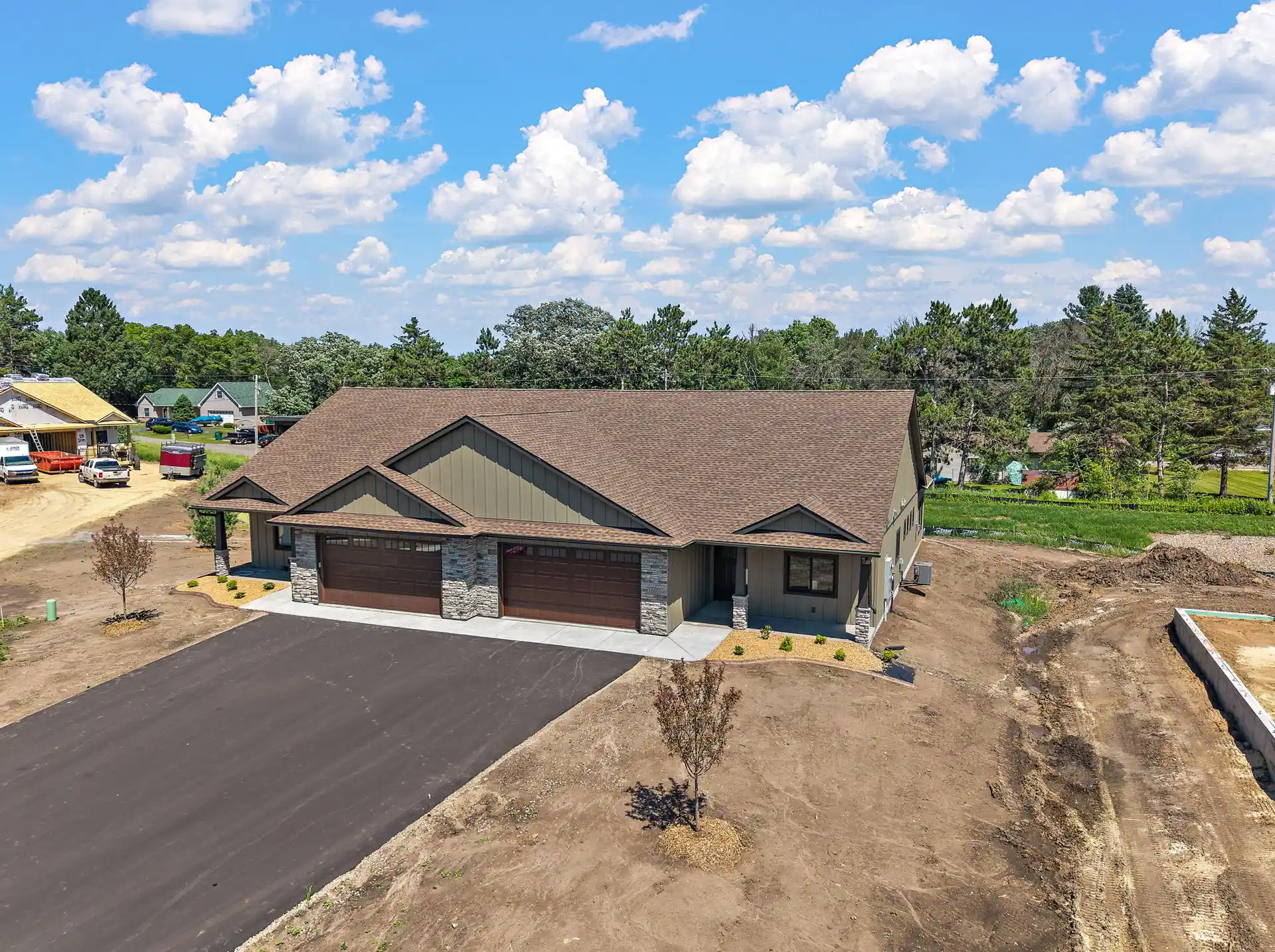 1060 Legend Lane photo 7