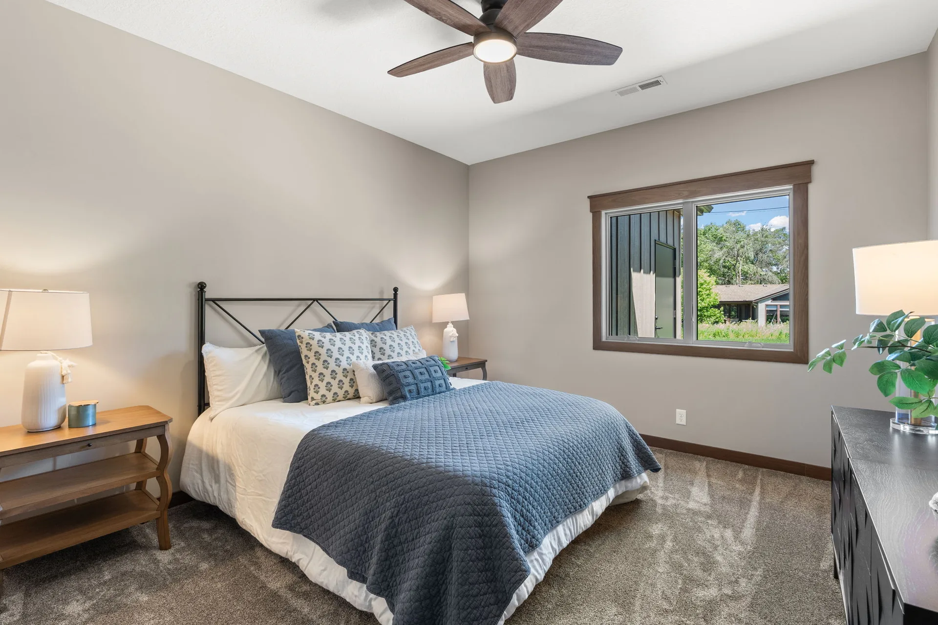 1060 Legend Lane photo 39