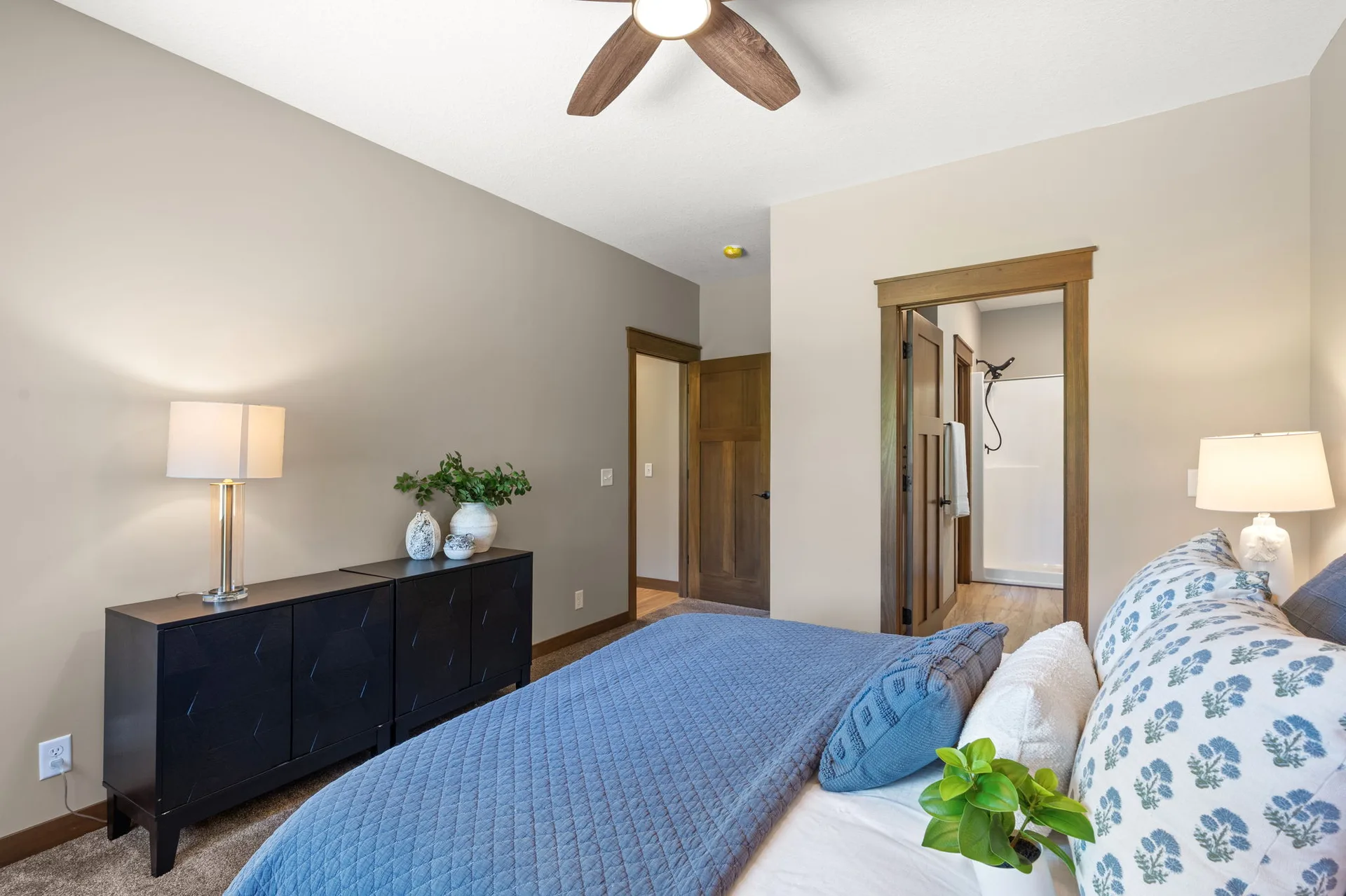 1060 Legend Lane photo 40