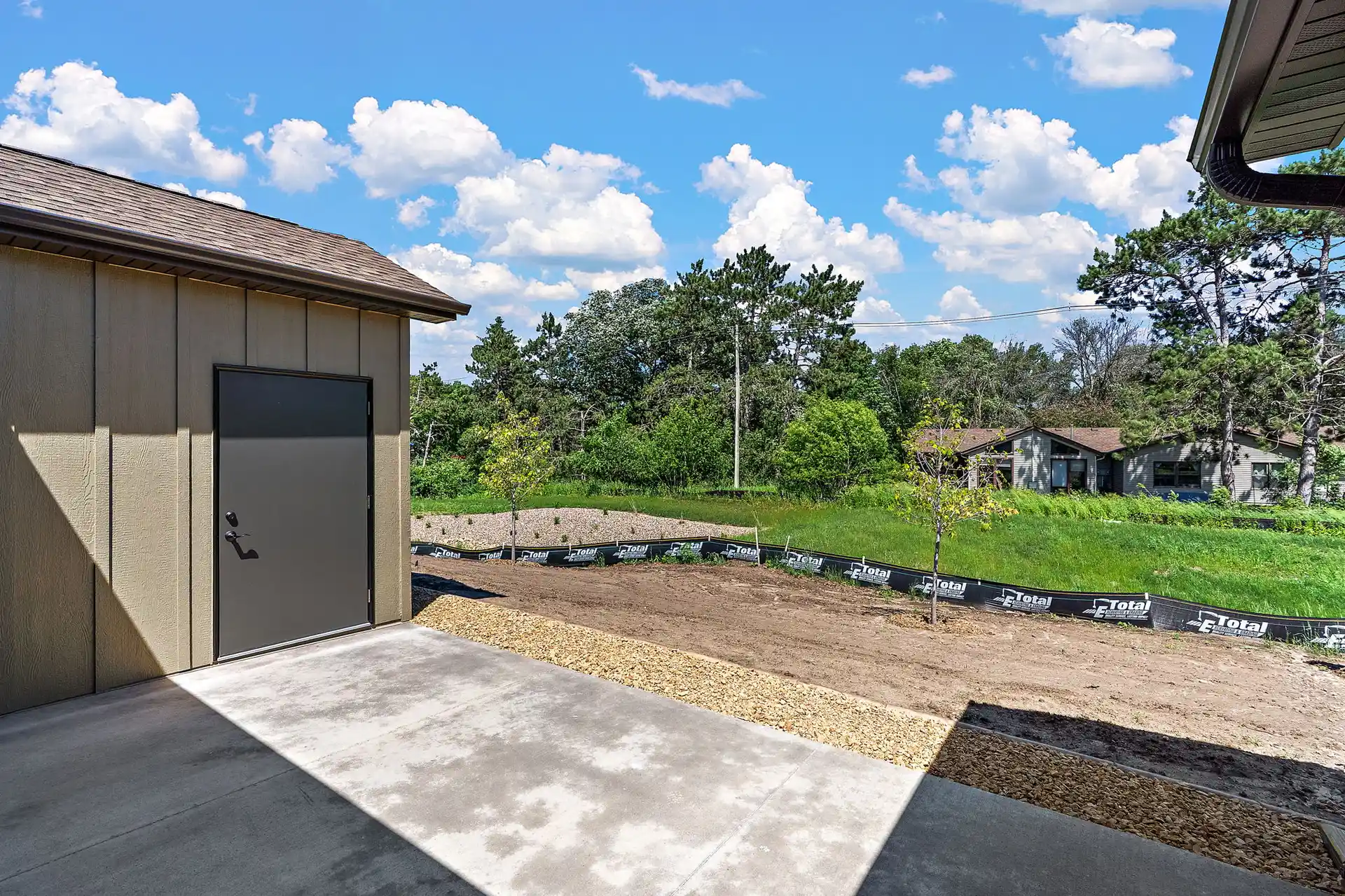 1060 Legend Lane photo 48