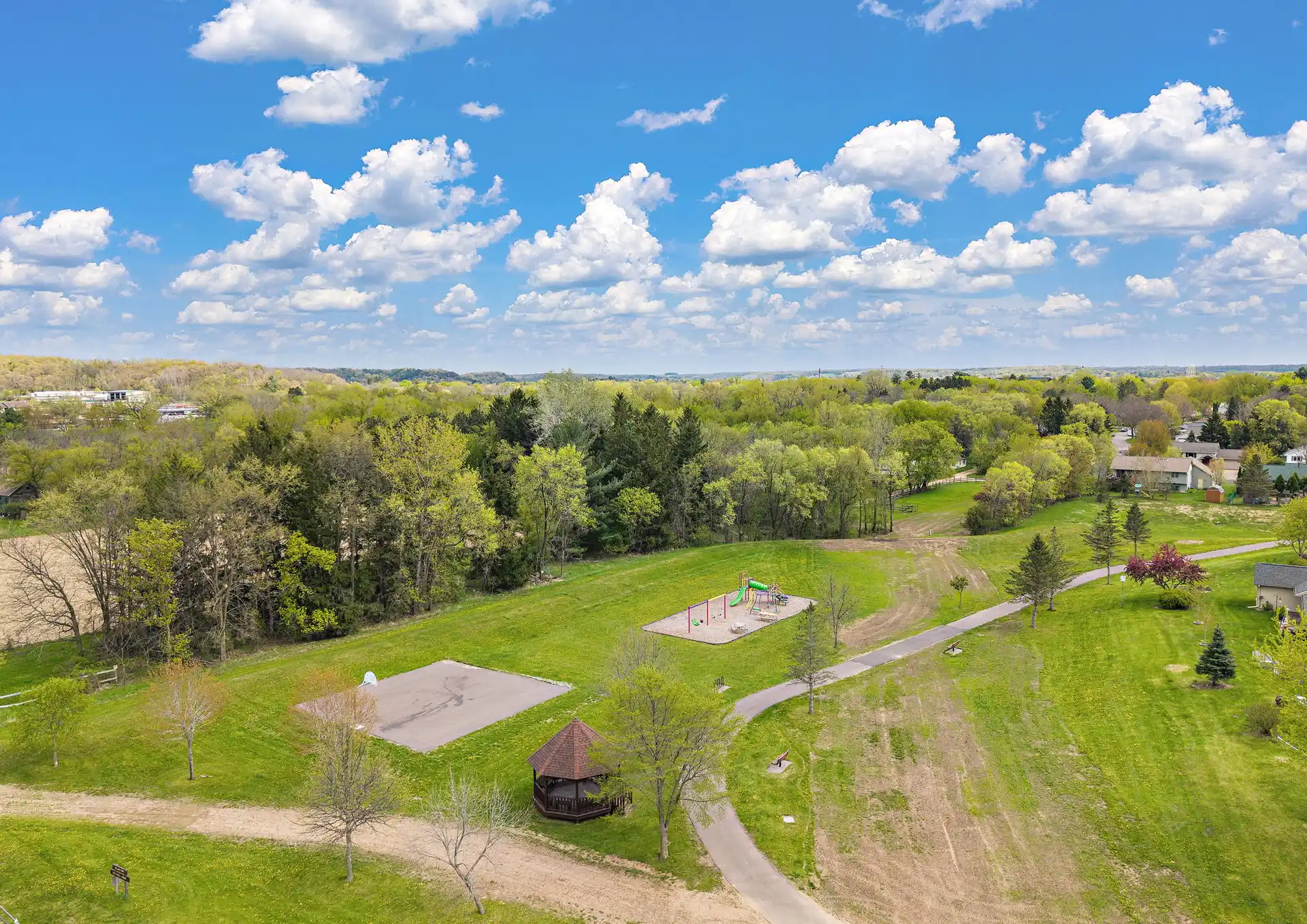 1063 Legend Lane photo 14