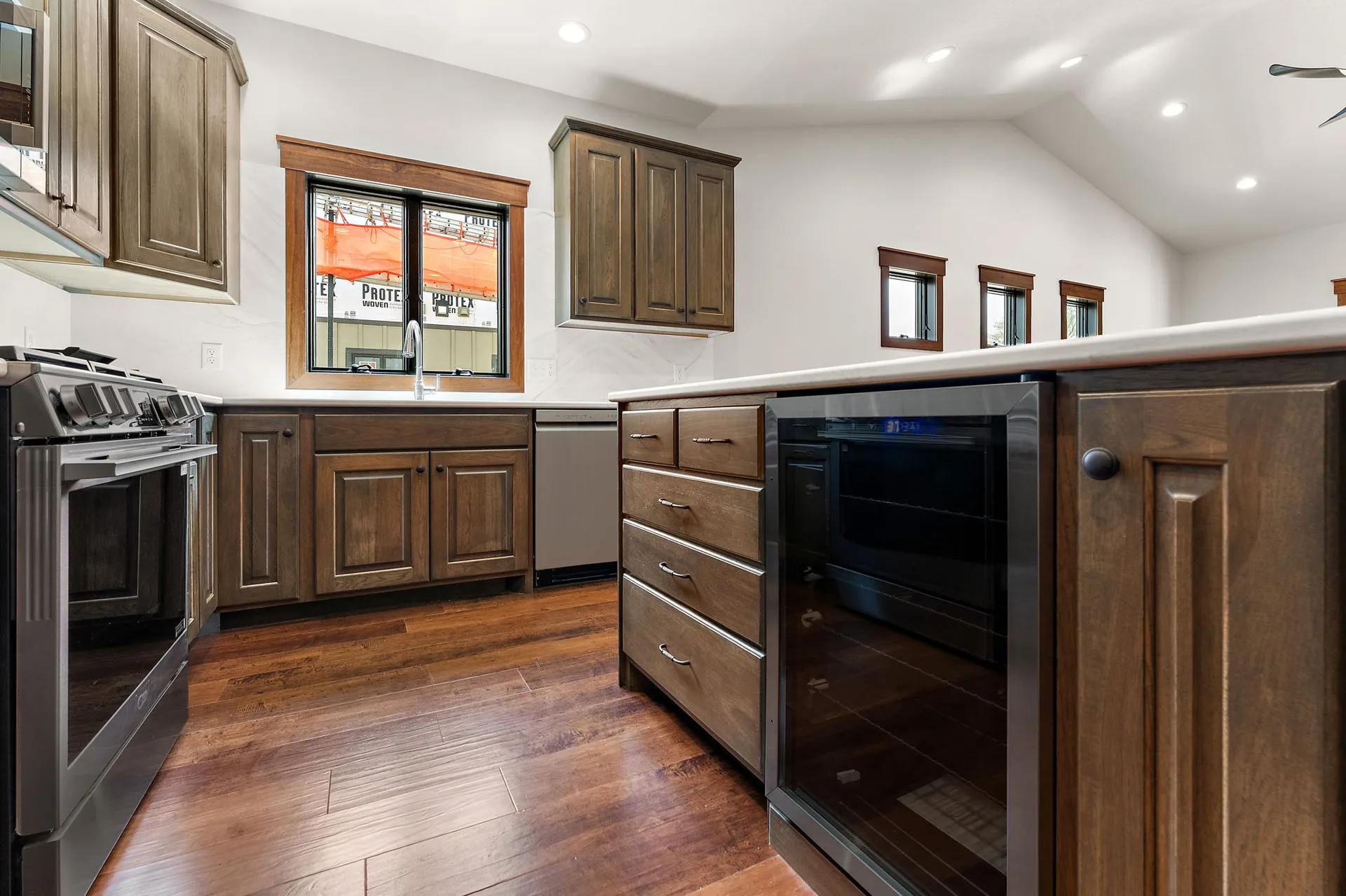 1063 Legend Lane photo 18