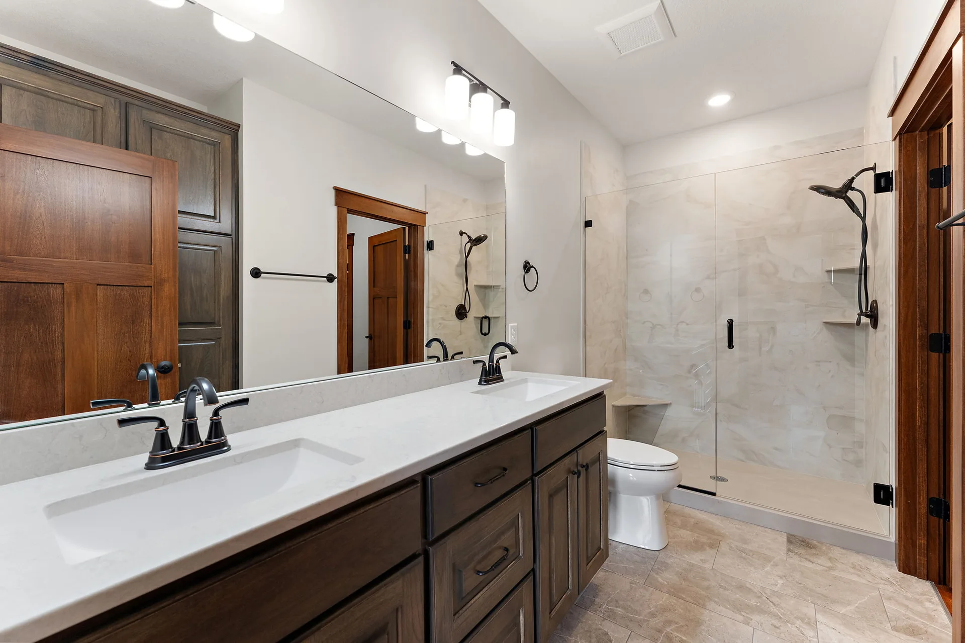 1063 Legend Lane photo 32