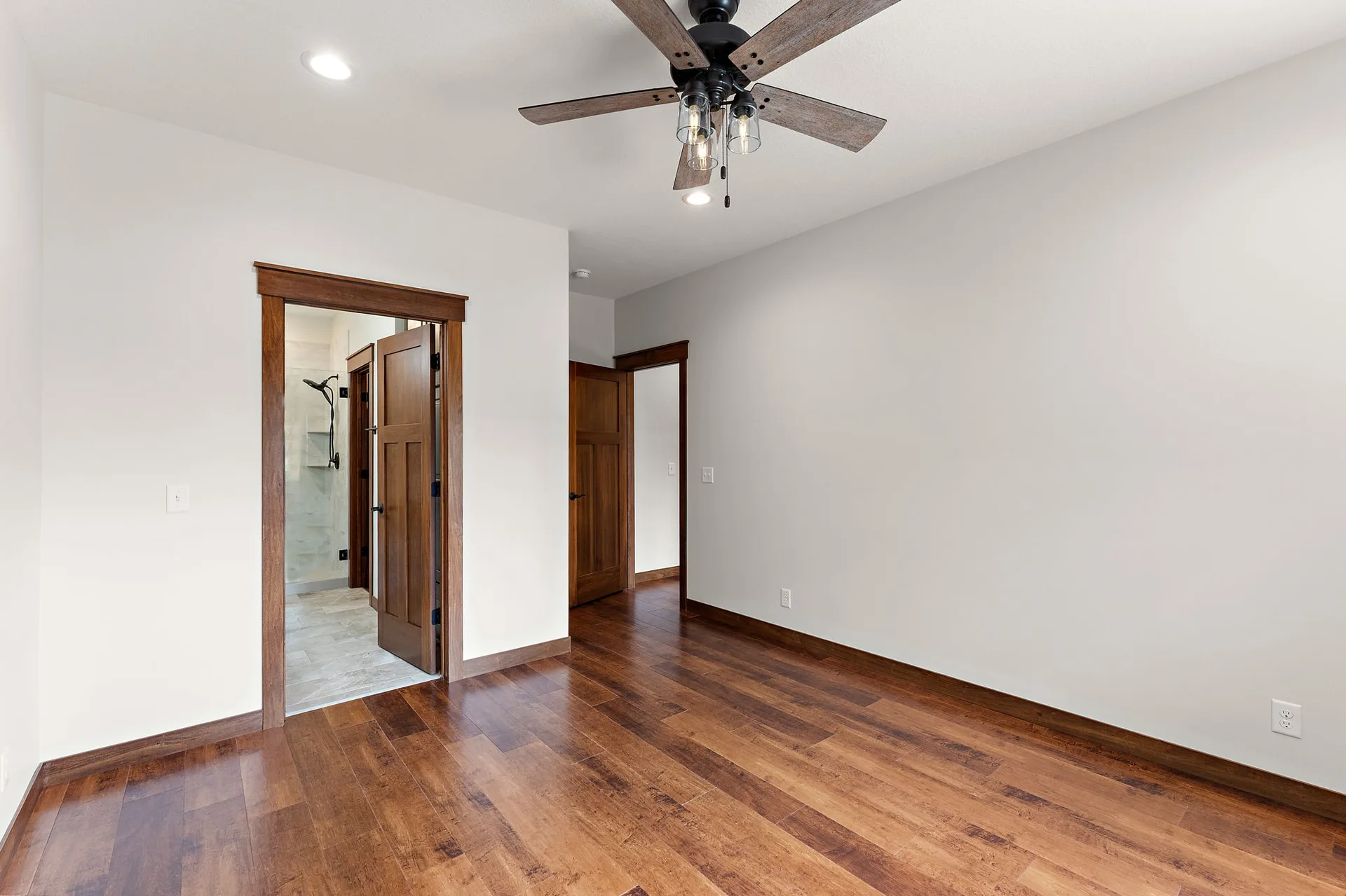 1063 Legend Lane photo 36